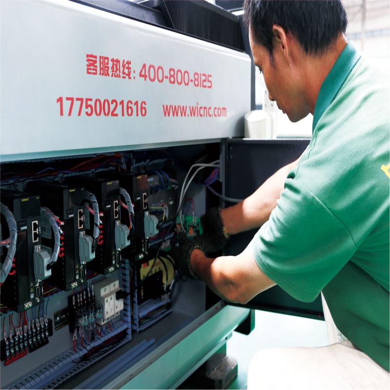 Как обучить рабочих работе на станках с ЧПУ для обработки камня